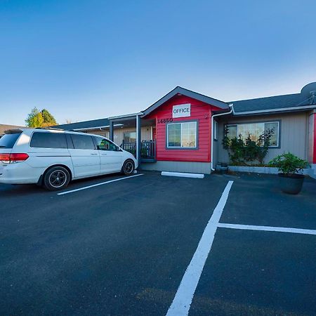 Oyo Hotel Portland Or Near Airport 그레셤 외부 사진