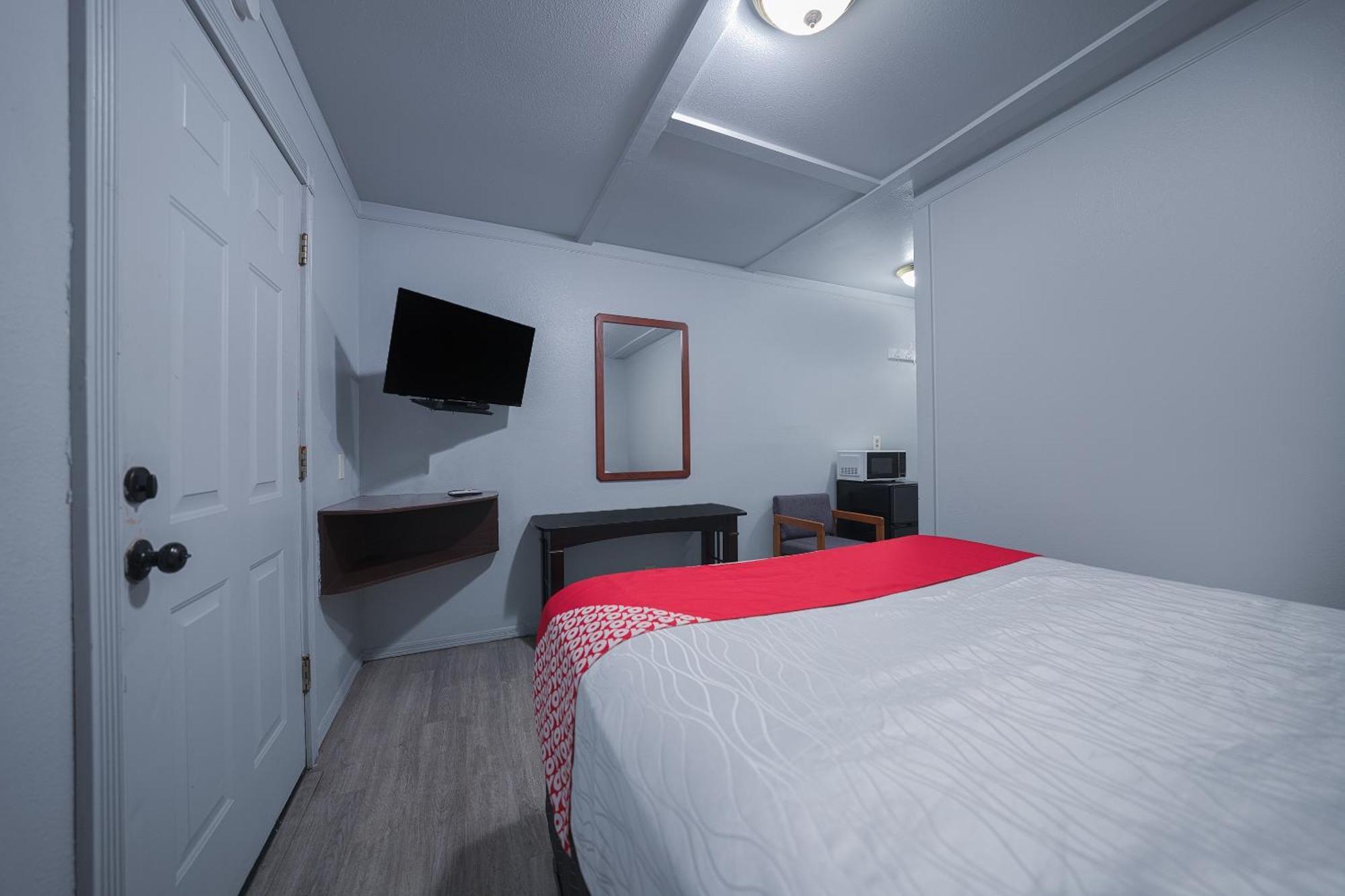 Oyo Hotel Portland Or Near Airport 그레셤 외부 사진