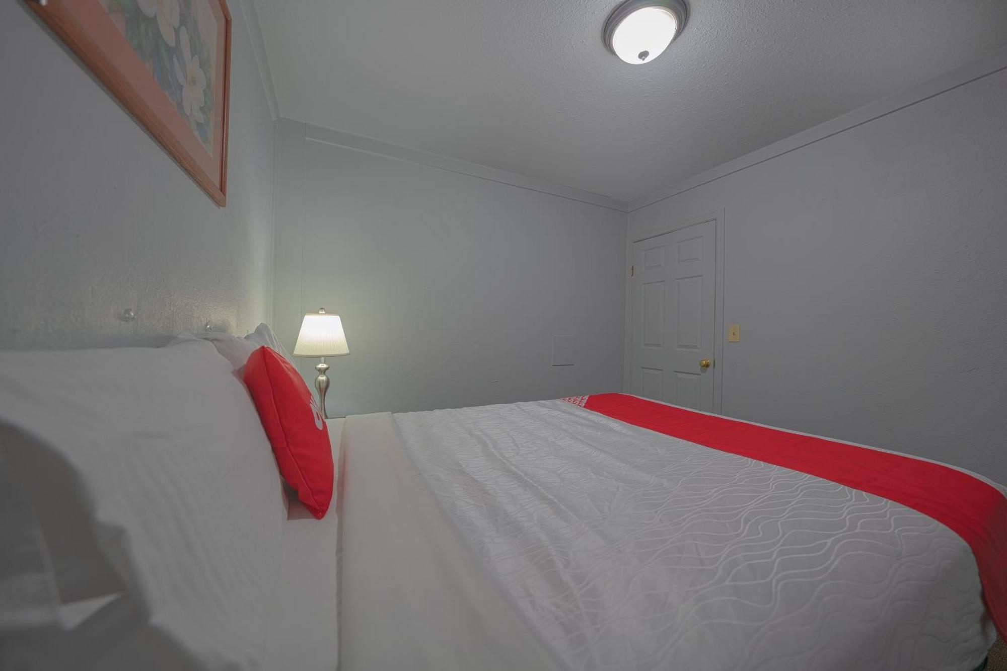Oyo Hotel Portland Or Near Airport 그레셤 외부 사진