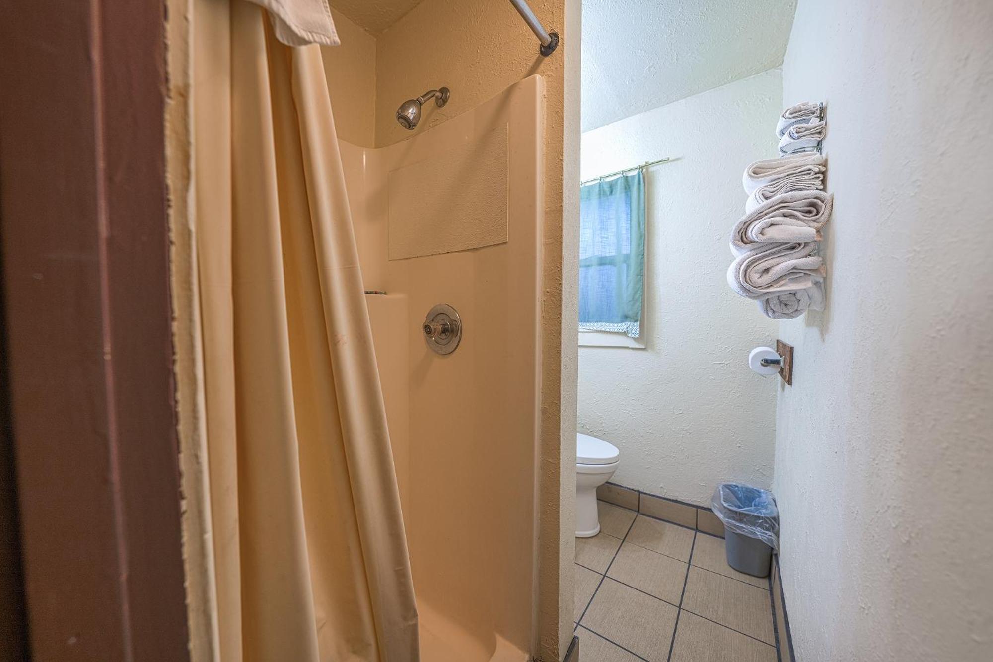Oyo Hotel Portland Or Near Airport 그레셤 외부 사진