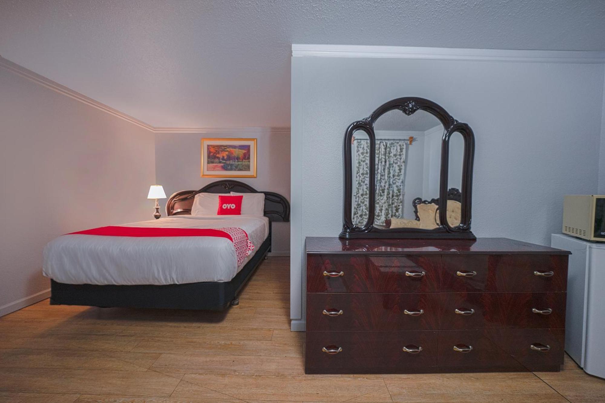 Oyo Hotel Portland Or Near Airport 그레셤 외부 사진