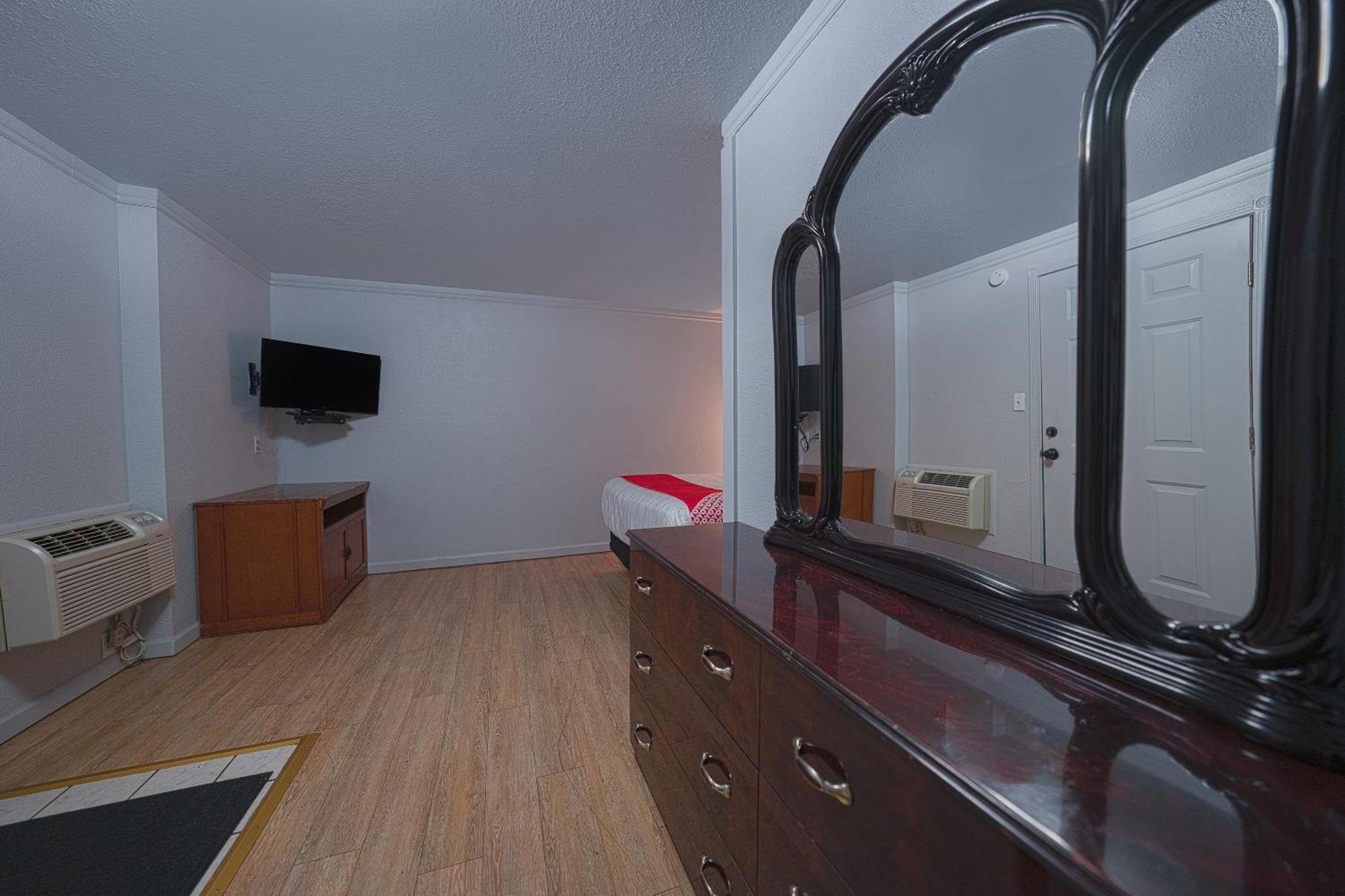Oyo Hotel Portland Or Near Airport 그레셤 외부 사진