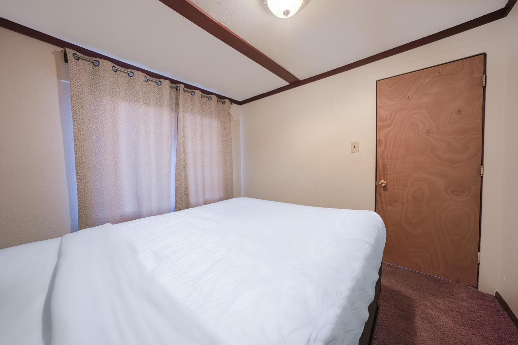 Oyo Hotel Portland Or Near Airport 그레셤 외부 사진