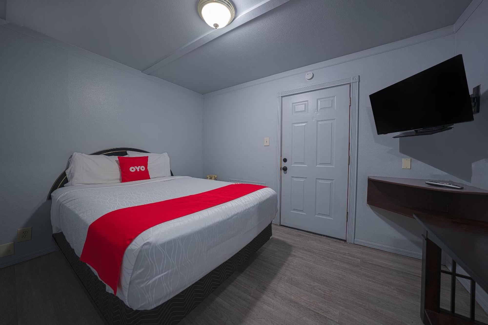 Oyo Hotel Portland Or Near Airport 그레셤 외부 사진