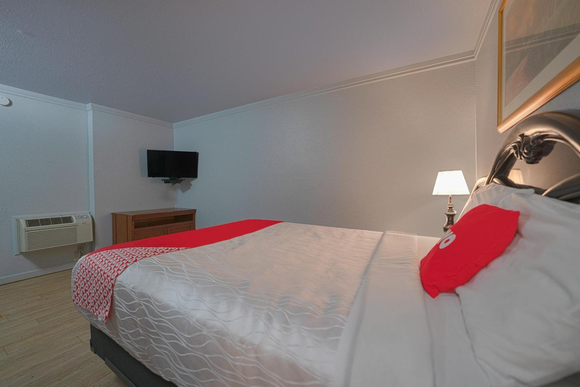 Oyo Hotel Portland Or Near Airport 그레셤 외부 사진