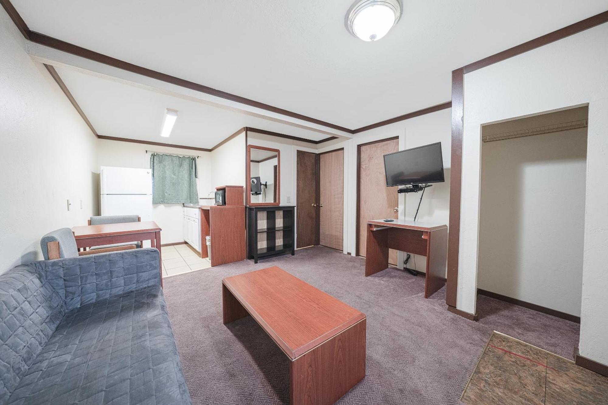 Oyo Hotel Portland Or Near Airport 그레셤 외부 사진