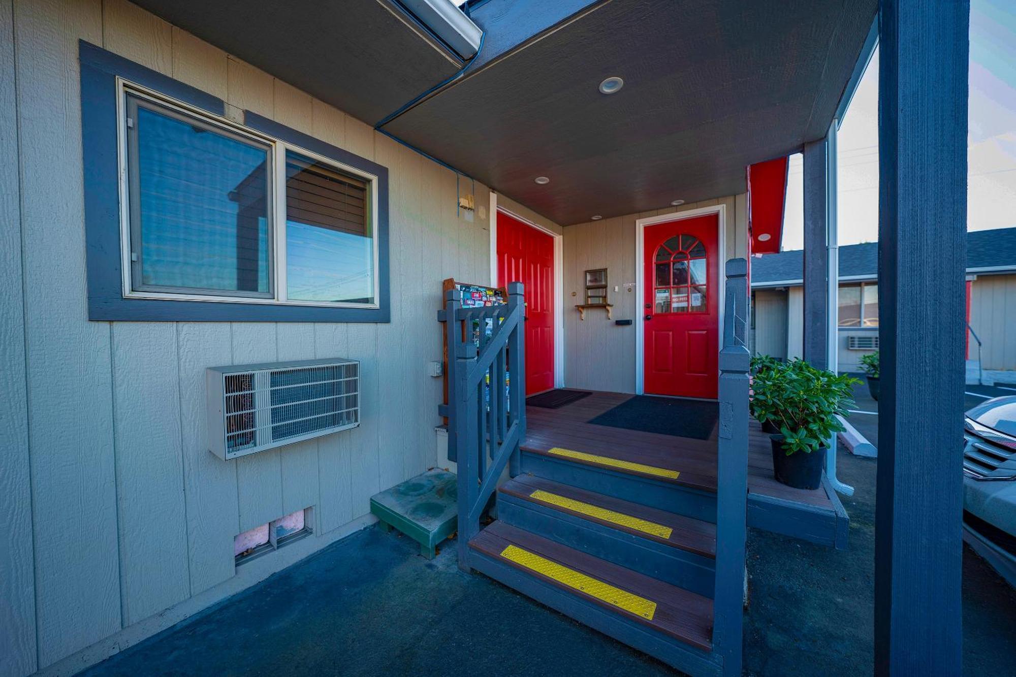 Oyo Hotel Portland Or Near Airport 그레셤 외부 사진